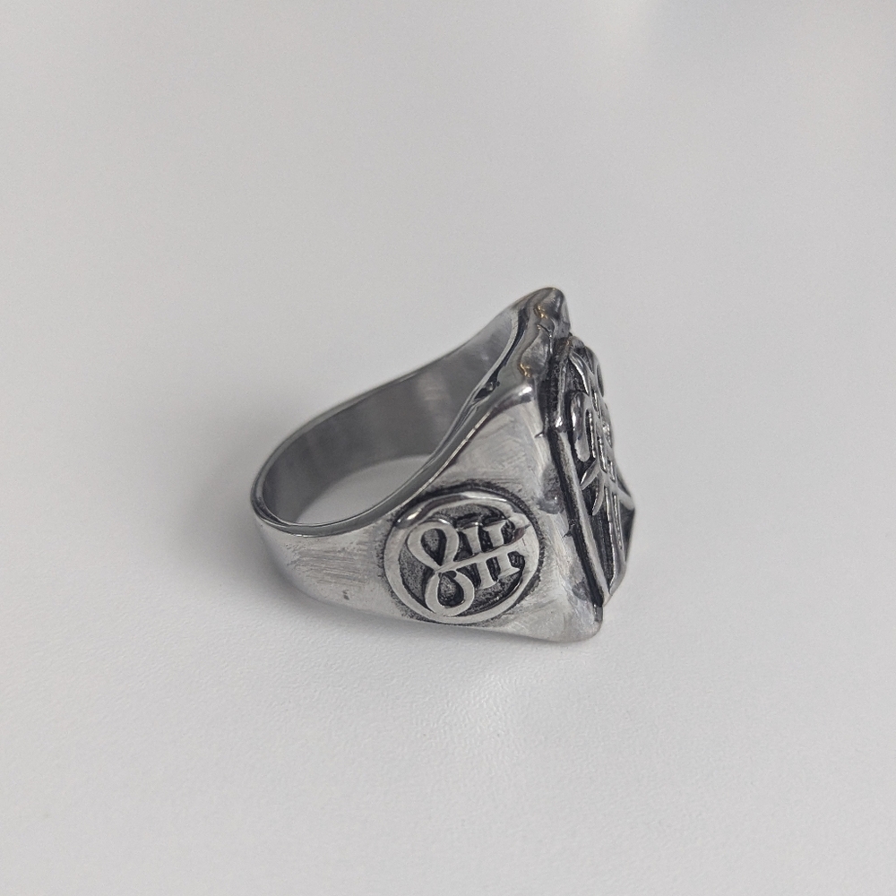 Devil Ring - Picture 2 of 4